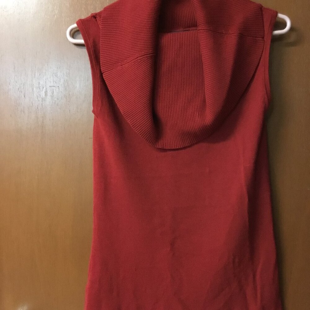 Sleeveless sweater